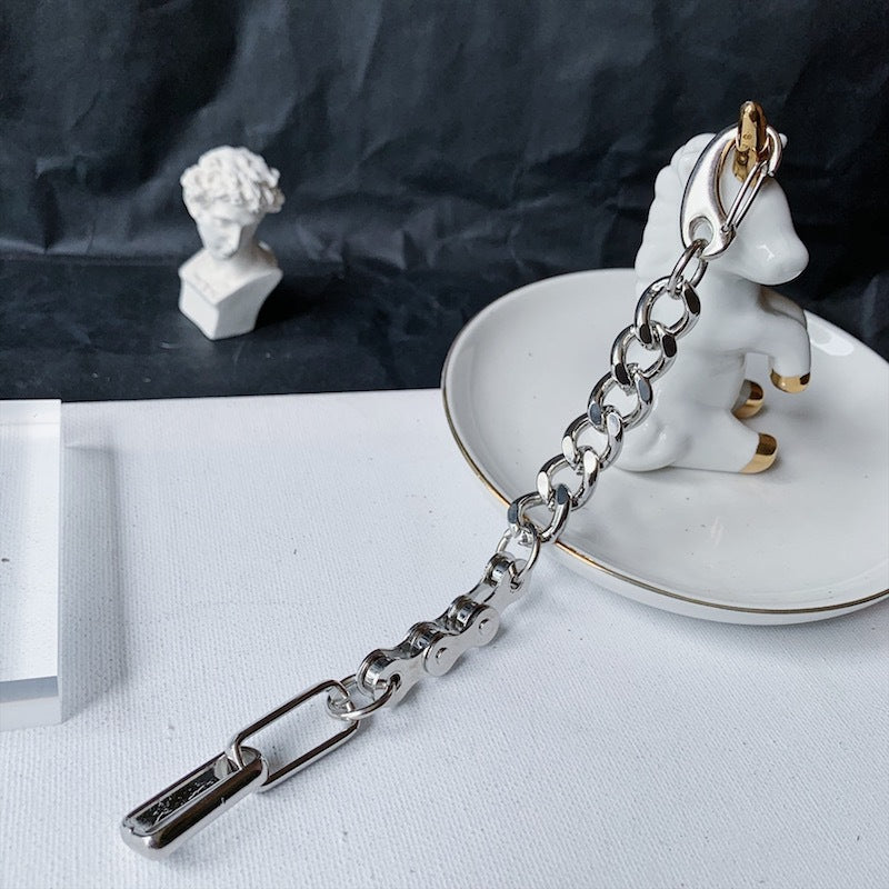 Vyriškos mados dviračių grandinėlė sujungė lydinio apyrankę