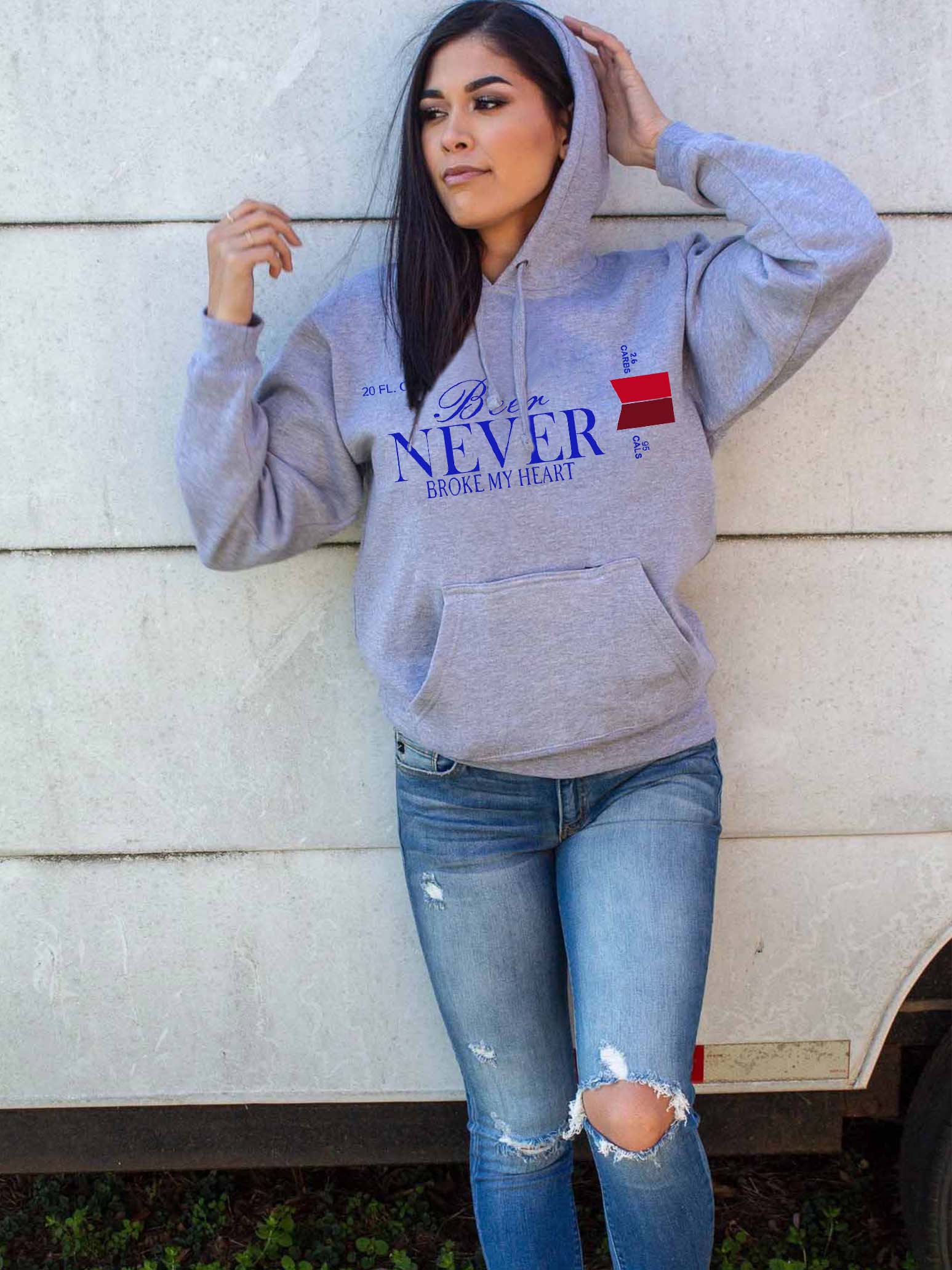 La cerveza nunca me rompió el corazón Michelob Ultra Hoodie