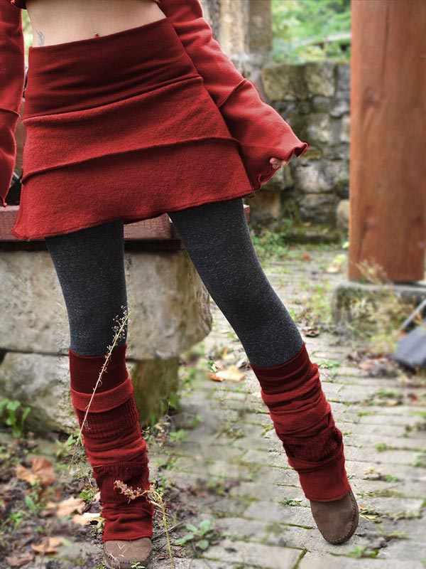 Las mujeres de los años 80, el sexo justo, cosía pantalones cálidos, leggings y una falda de tres piezas