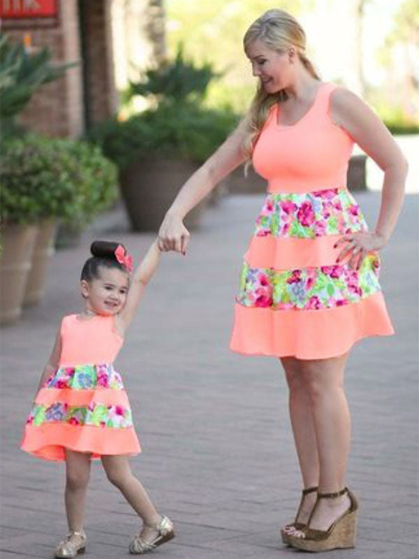 Vestido para una correa con estampado floral para padre-hijo