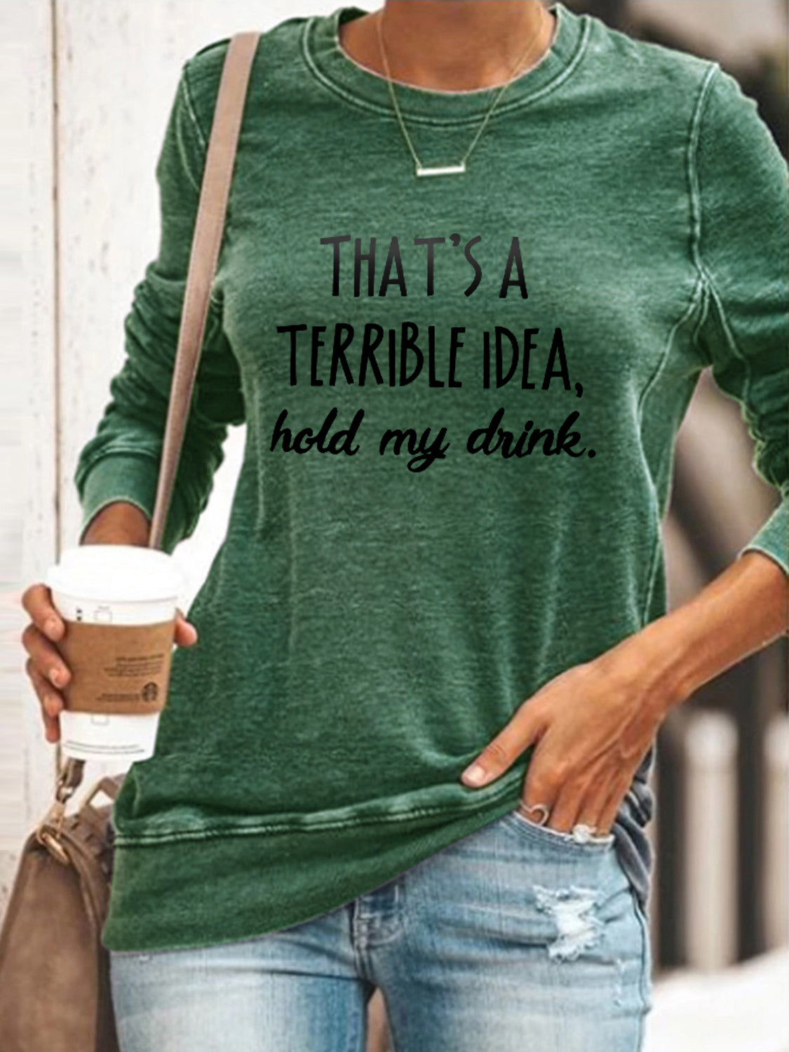 Frauen, die eine schreckliche Idee sind Halten Sie meinen Getränkepullover