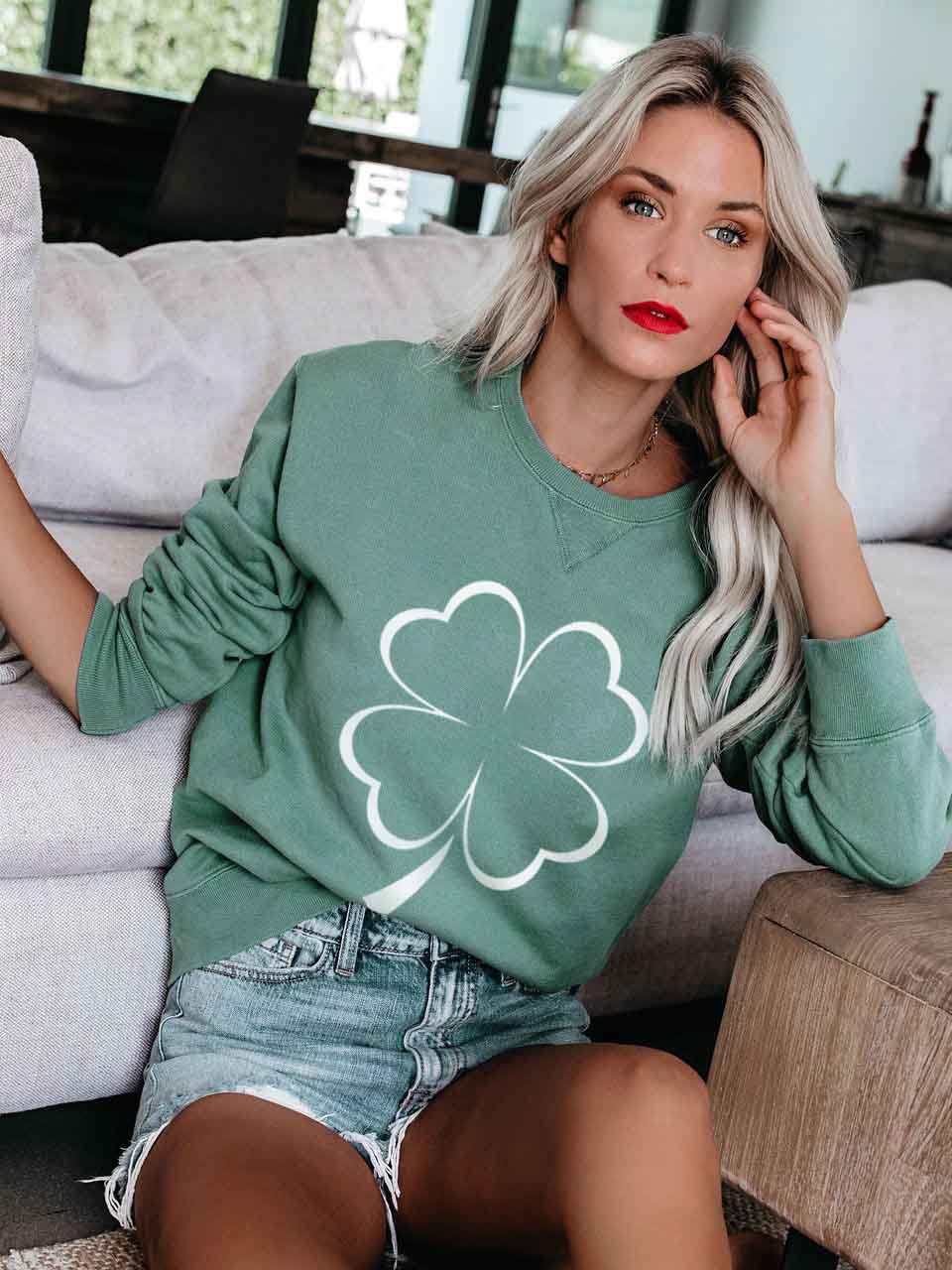 Jersey casual con estampado de trébol