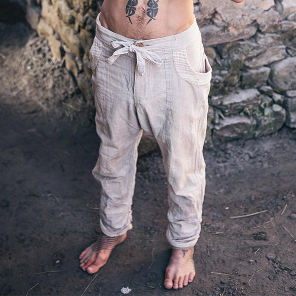 Pantalones de algodón cómodos y naturales.