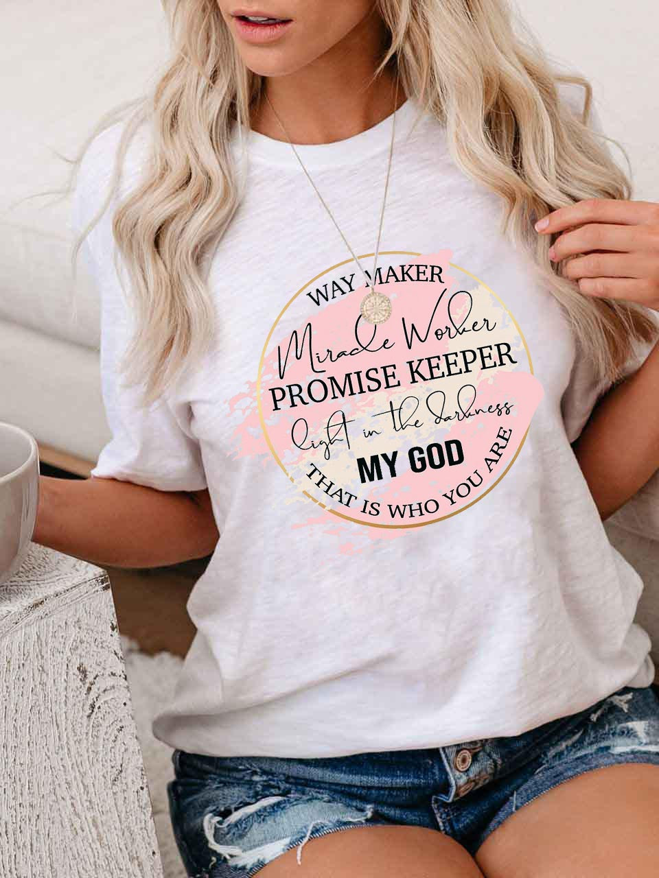 El creador de la moda femenina &quot;Miracle Worker&quot; promete mantener la luz en la oscuridad, Dios mío, quien eres