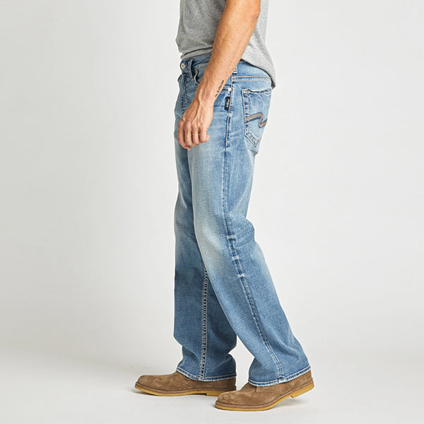 Stretchige Mid Rise Loose Fit Jeans mit geradem Bein