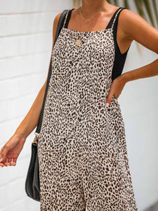 Entspannter Overall mit Leopardenmuster