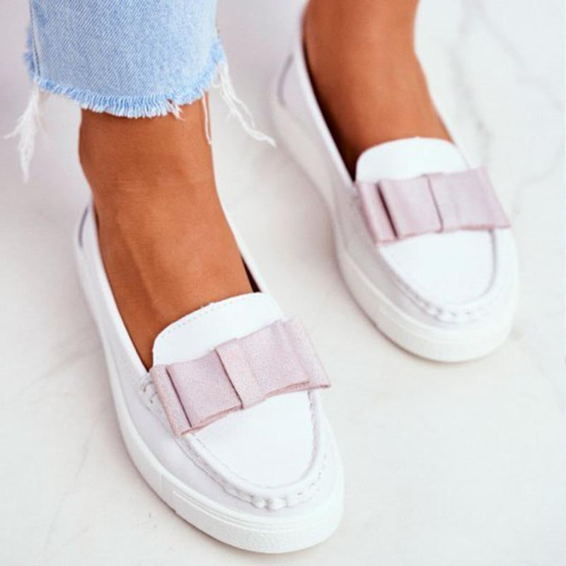 Zapatos casuales con suelas suaves y tacones planos para mujeres durante toda la temporada.