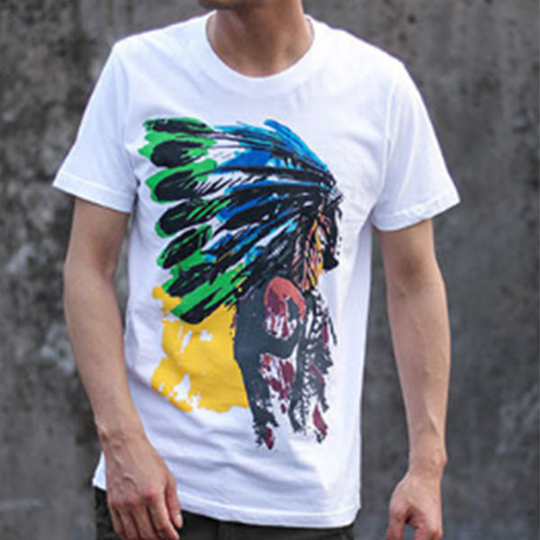 Camiseta casual con el retrato de un hombre con un retrato indio