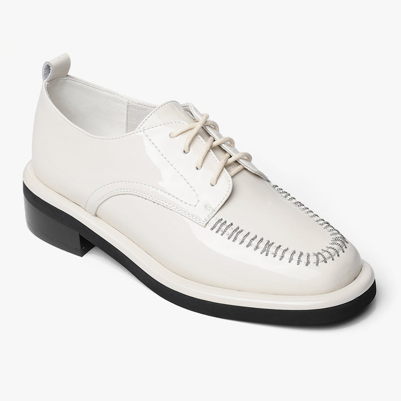 Patent Oxfords in Schwarz / Braun