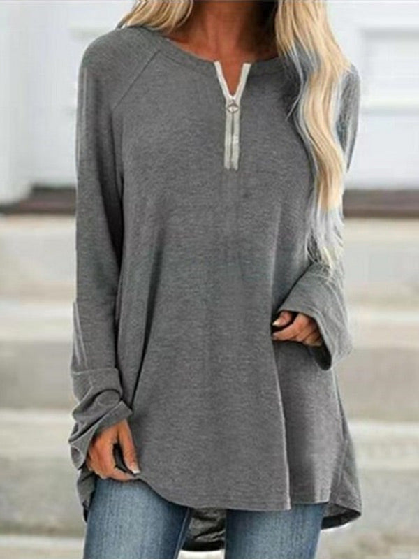 Camiseta de color natural para mujer con cuello en v y manga larga.