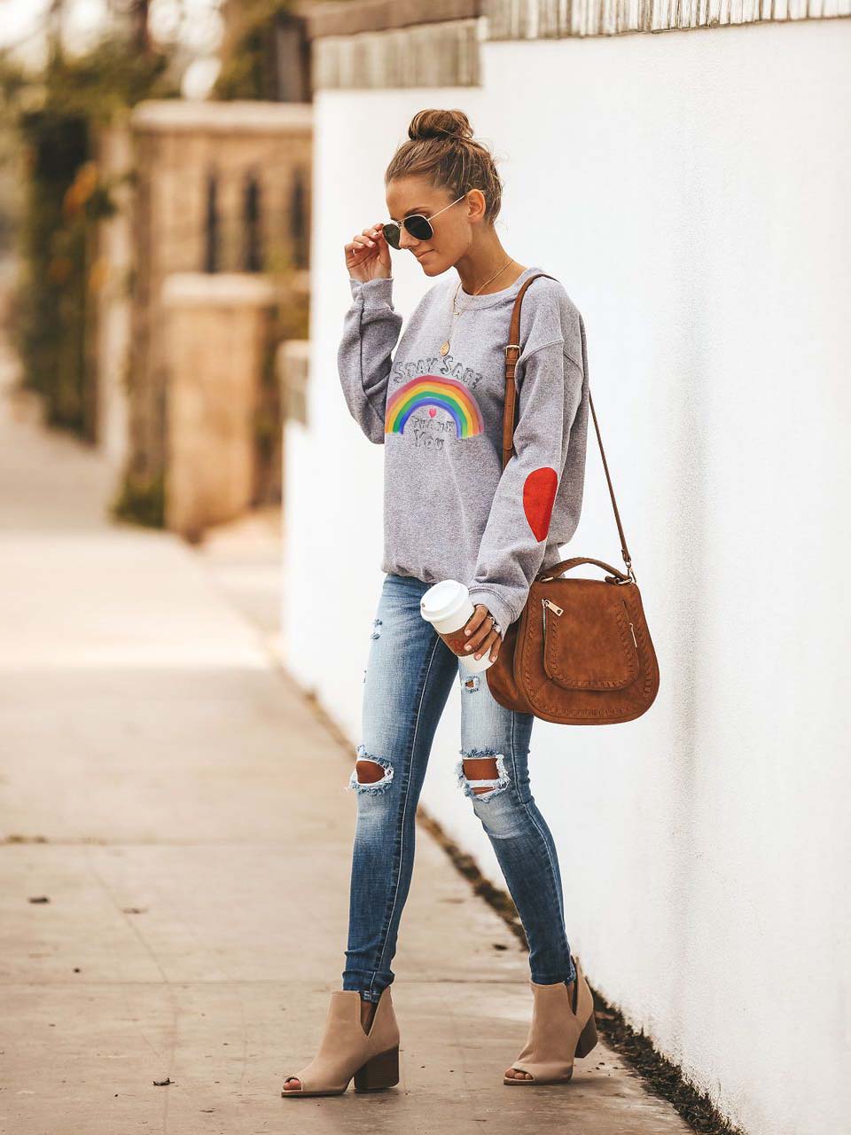 Rainbow Heart agradece con seguridad el suéter del NHS