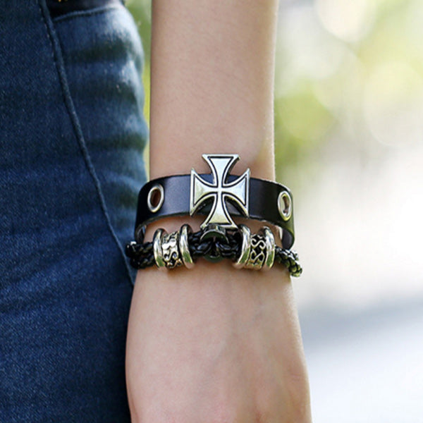 Pulsera cruzada de cuero