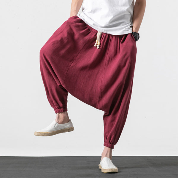 Pantalones de hombre de algodón y lino con pierna ancha.