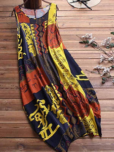 Vestido de dos piezas confeccionado en lona de algodón.