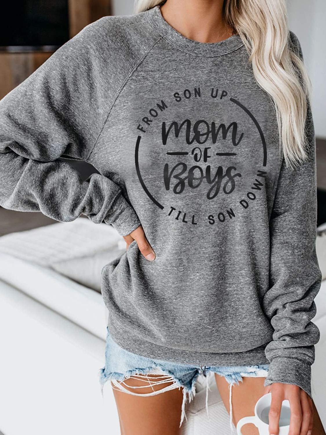 MomLife: un suéter de hijo a hijo para mujeres