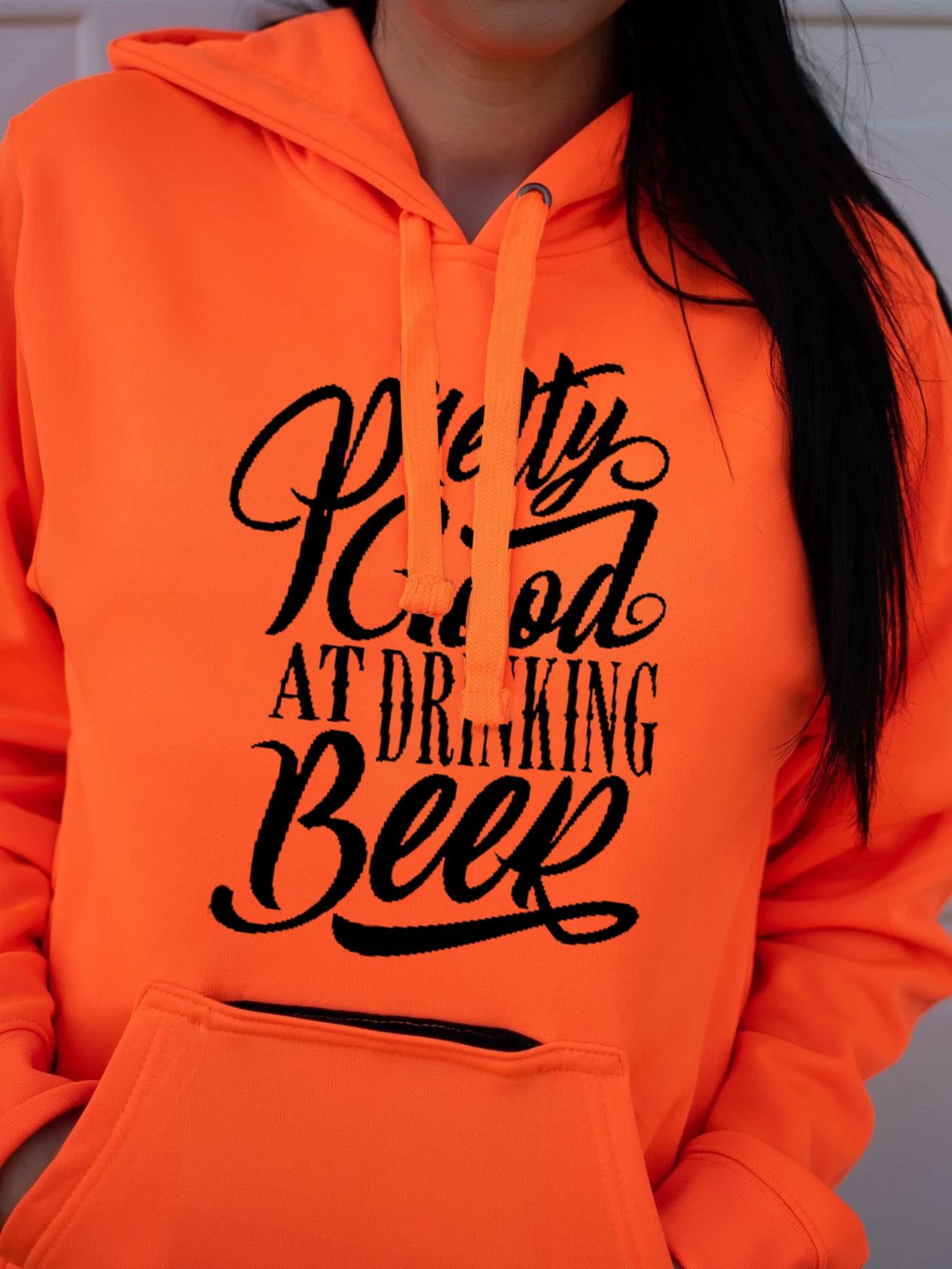 Ziemlich gut darin, Hoodies mit Bierdruck zu trinken