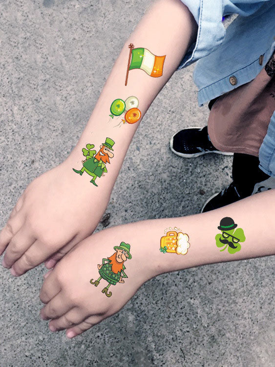 Pegatinas de tatuajes infantiles en la cara para St. Para el día de patricio
