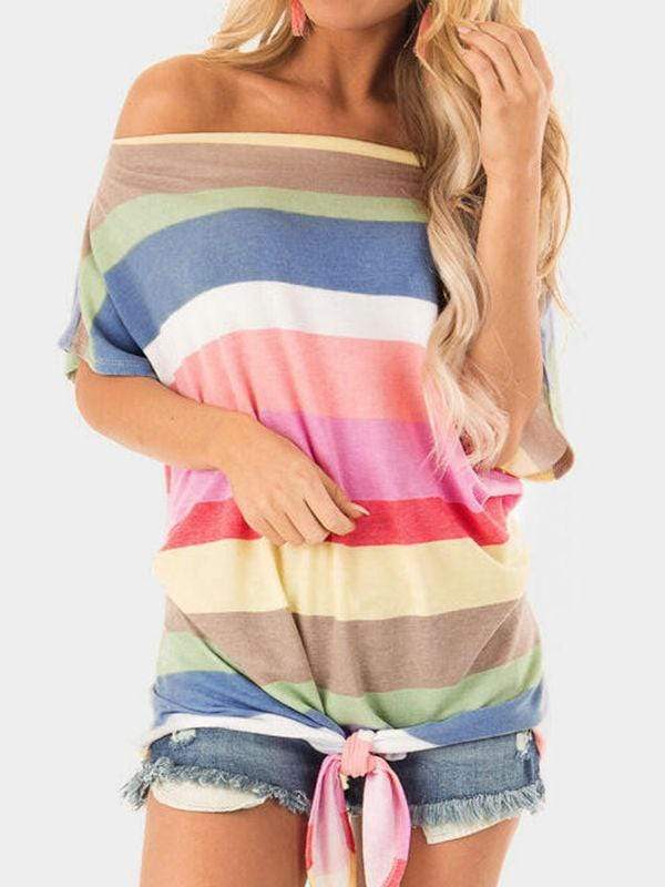 Camiseta con un hombro frío