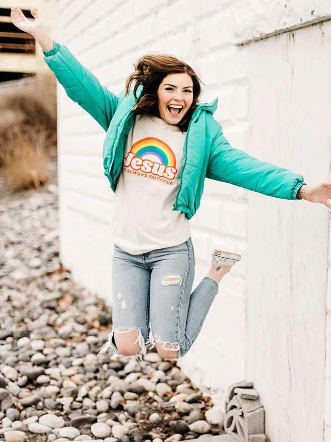 Frauen Jesus ist immer treu T-Shirt