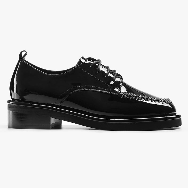 Patent Oxfords in Schwarz / Braun