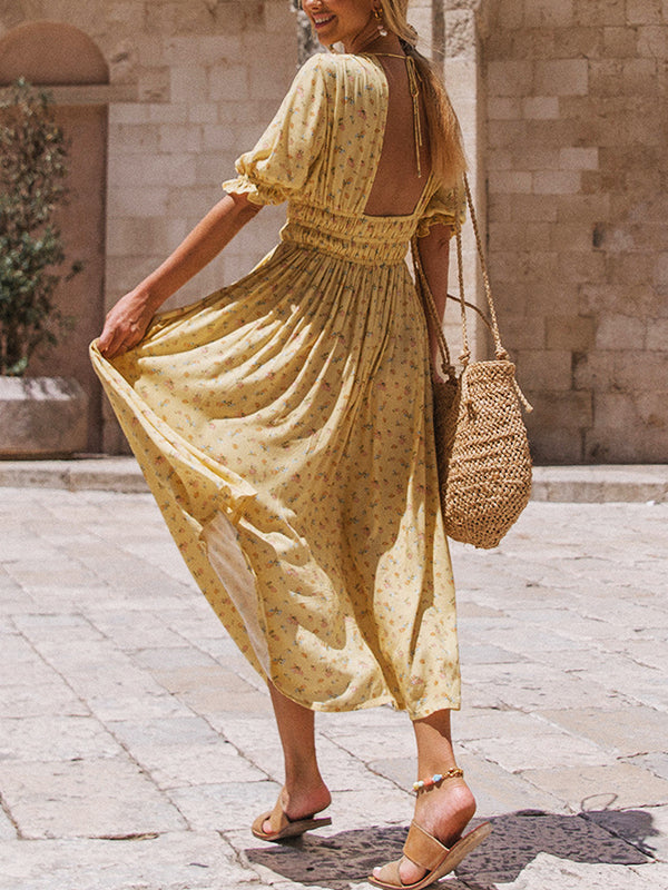 Rückenloses Blumen-Maxikleid