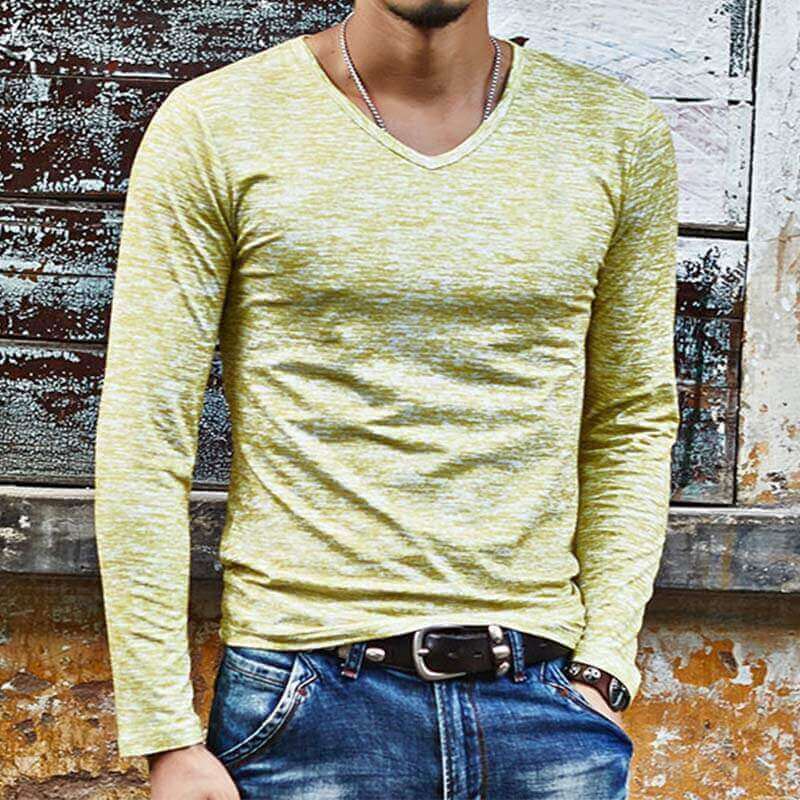 Vyriški marškiniai marškinėliais iš paprastų v formos kaklo ilgomis rankovėmis