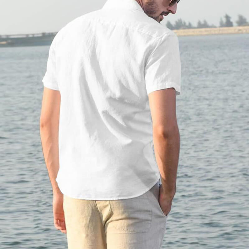 Paprastos vasariškos kvėpuojančios trumpų rankovių marškinėliai iš vyriškos medvilnės drobės