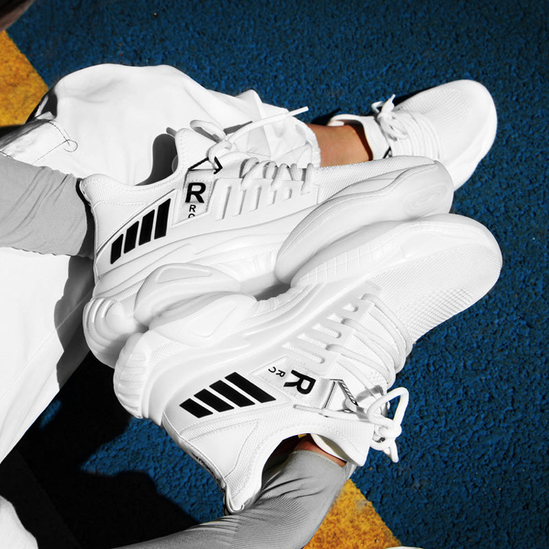 Zapatillas blancas de moda para papá