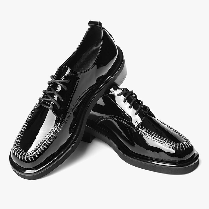 Patent Oxfords in Schwarz / Braun