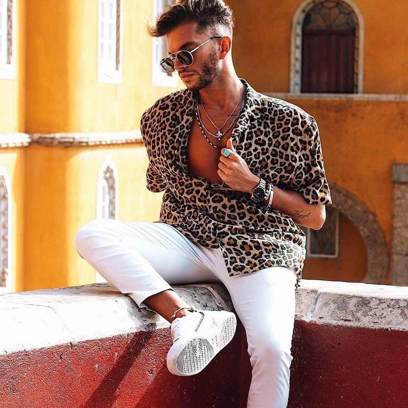 Camisa de leopardo estilo callejero de moda para hombre con manga corta