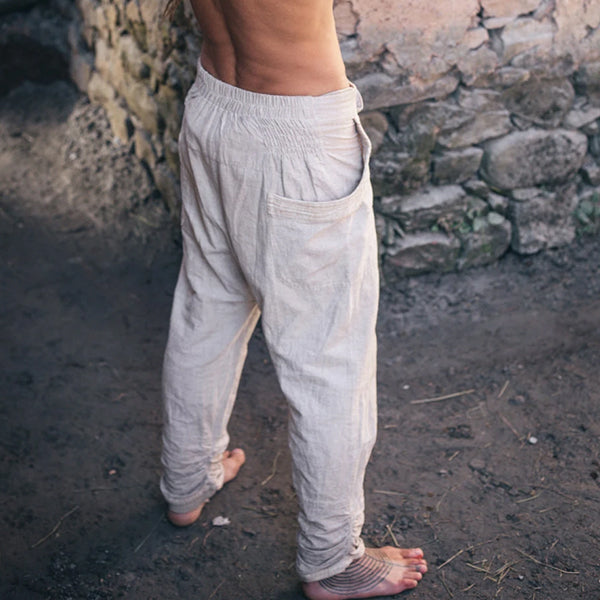 Pantalones de algodón cómodos y naturales.