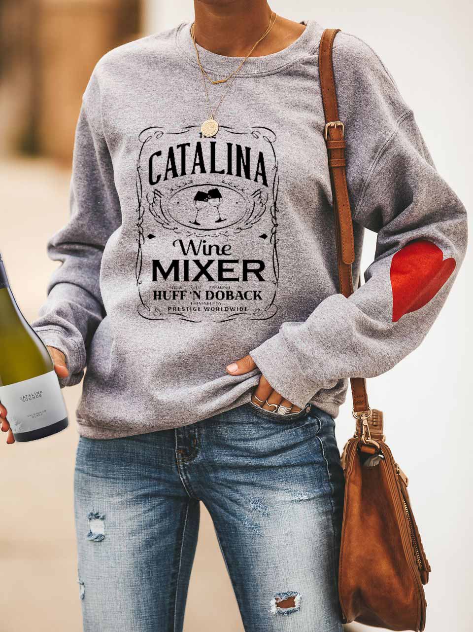 Licuadora de vino Sra. Catalina. Huff&#39;N Doback proporcionó una presentación especial para invitados. Prestige ha presentado el suéter mundial Peach Heart.