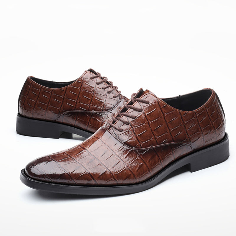 Zapatos de cuero de los hombres británicos