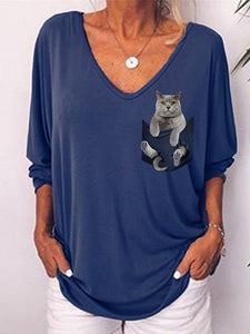 Einfarbige Cat-Print-Tops mit V-Ausschnitt