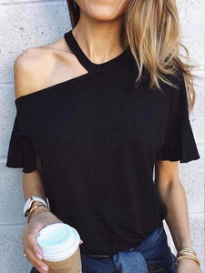 Camisa negra con hombros de rocío