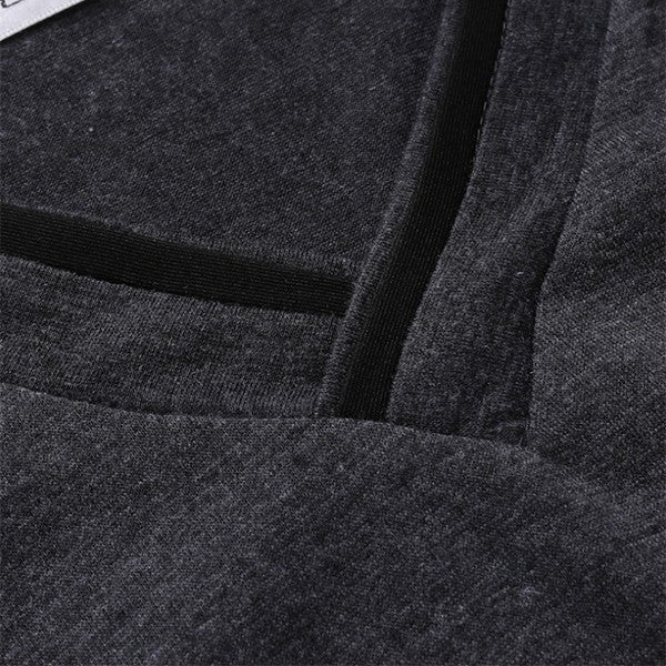 Camisa casual de color liso con manga larga y cuello en V para hombres.