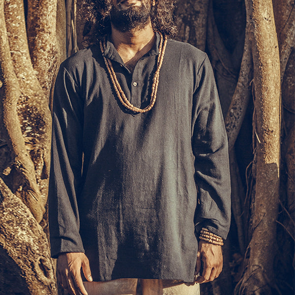 Bequeme umweltfreundliche lange Kurta aus natürlicher Baumwolle