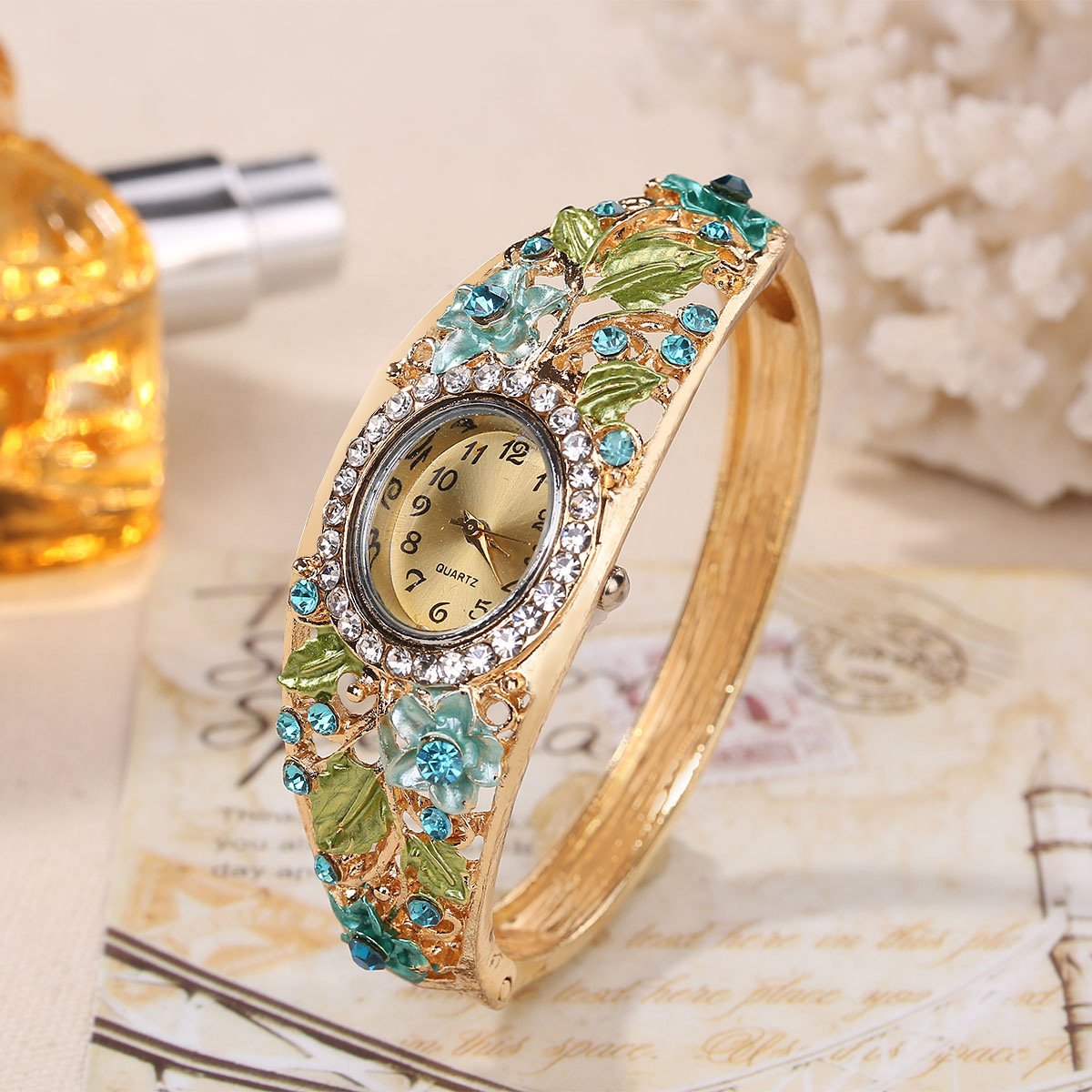 Reloj de pulsera de flores de cristal de lujo