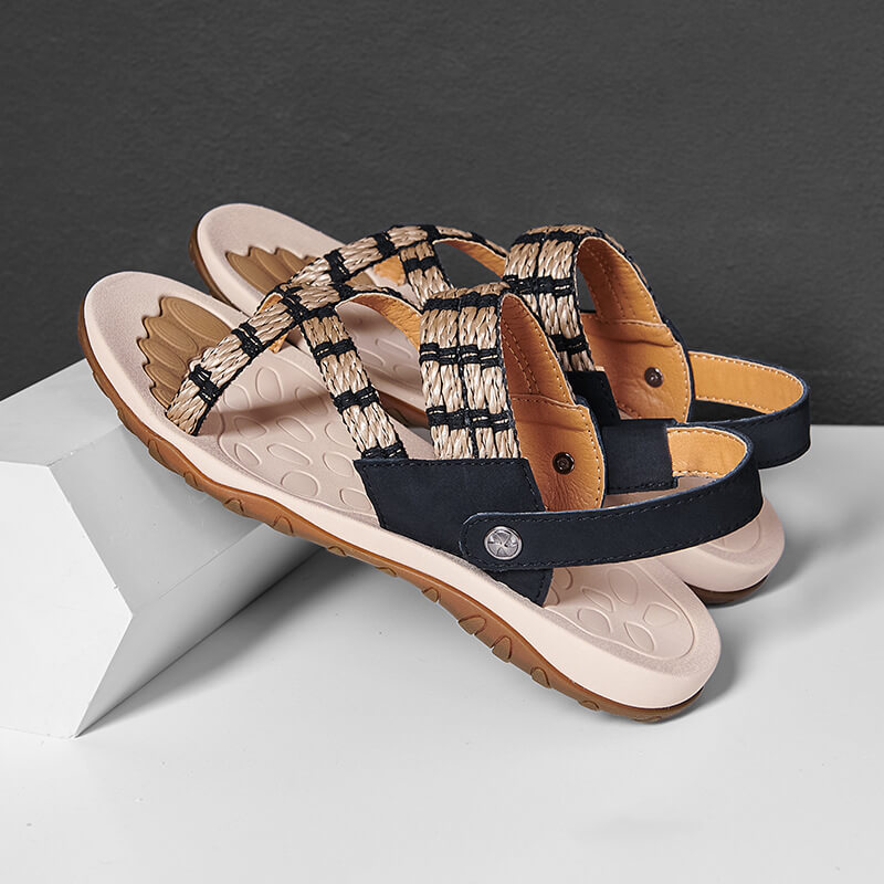 Sandalias romanas vintage y cómodas para hombre.