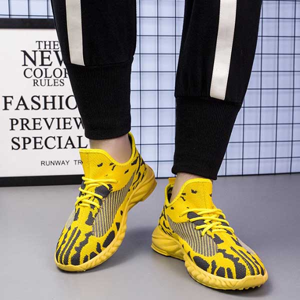 Atmungsaktive, bequeme, farblich passende Freizeitschuhe für Herren