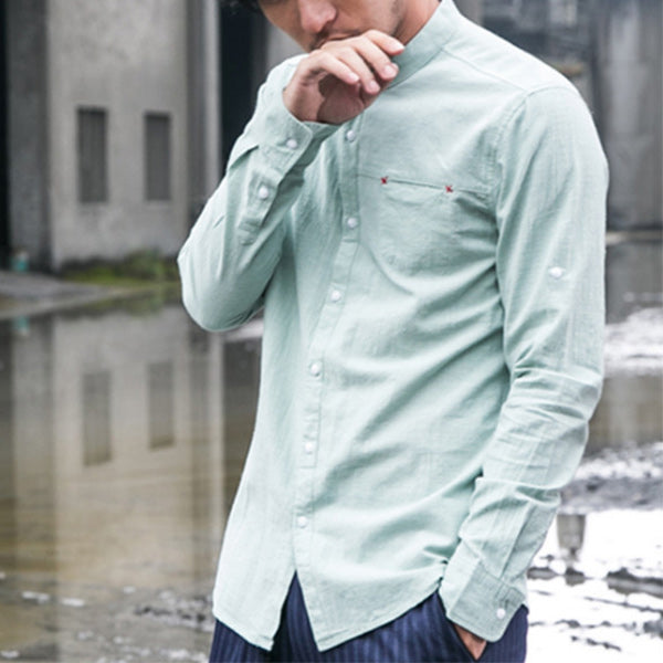 Camisa de lino con cuello para hombre