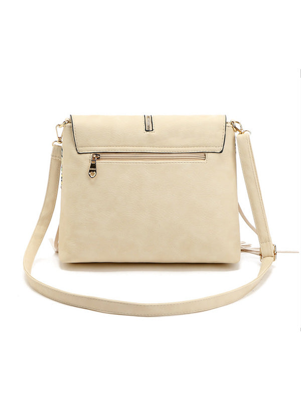 Estampado vintage para mujer con un cortaúñas