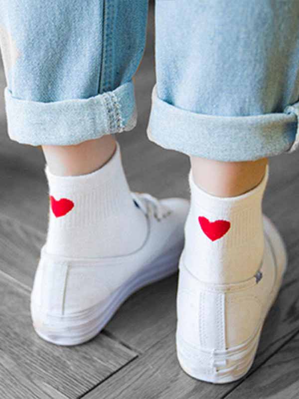 Solid socks with heart pressure