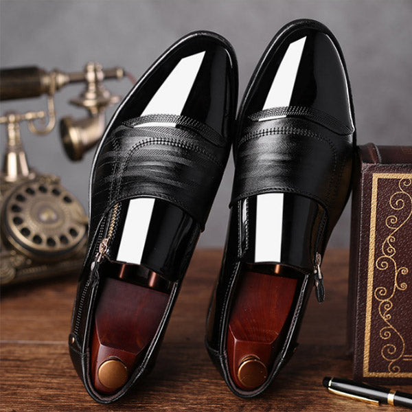 Zapatos casuales de cuero para la moda masculina.