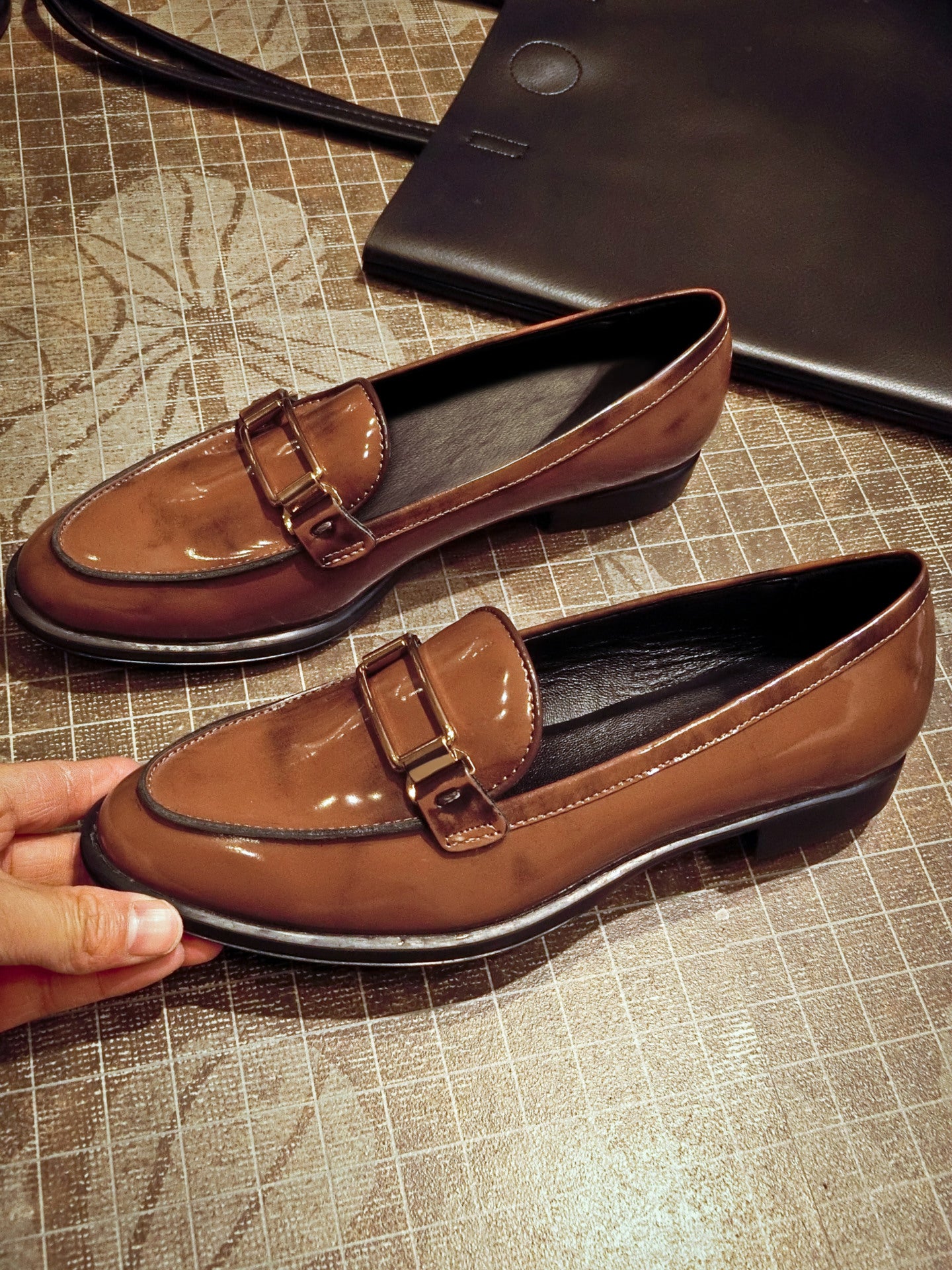 Zapatos de cuero marrón / negro