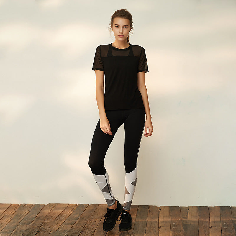 Piernas elásticas con costuras en blanco y negro con cintura alta