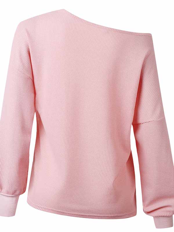 Blusa con cuello de pico y manga larga.