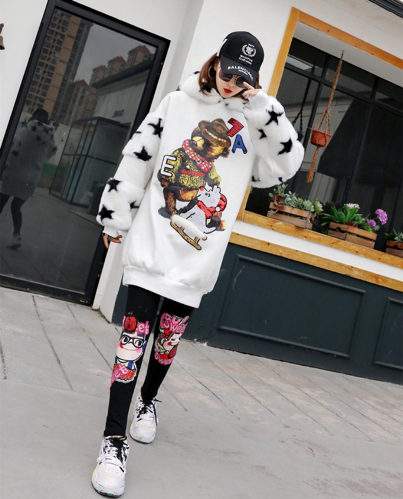 Manguera de mantel de suéter de dibujos animados