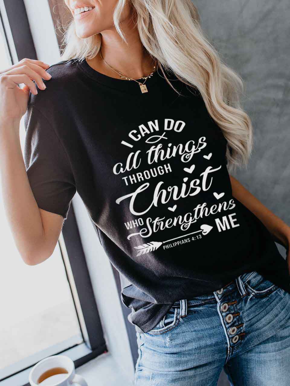 Puedo hacer cualquier cosa a través de Cristo que me fortalece. Camiseta impresa 4:13 de Filipenses