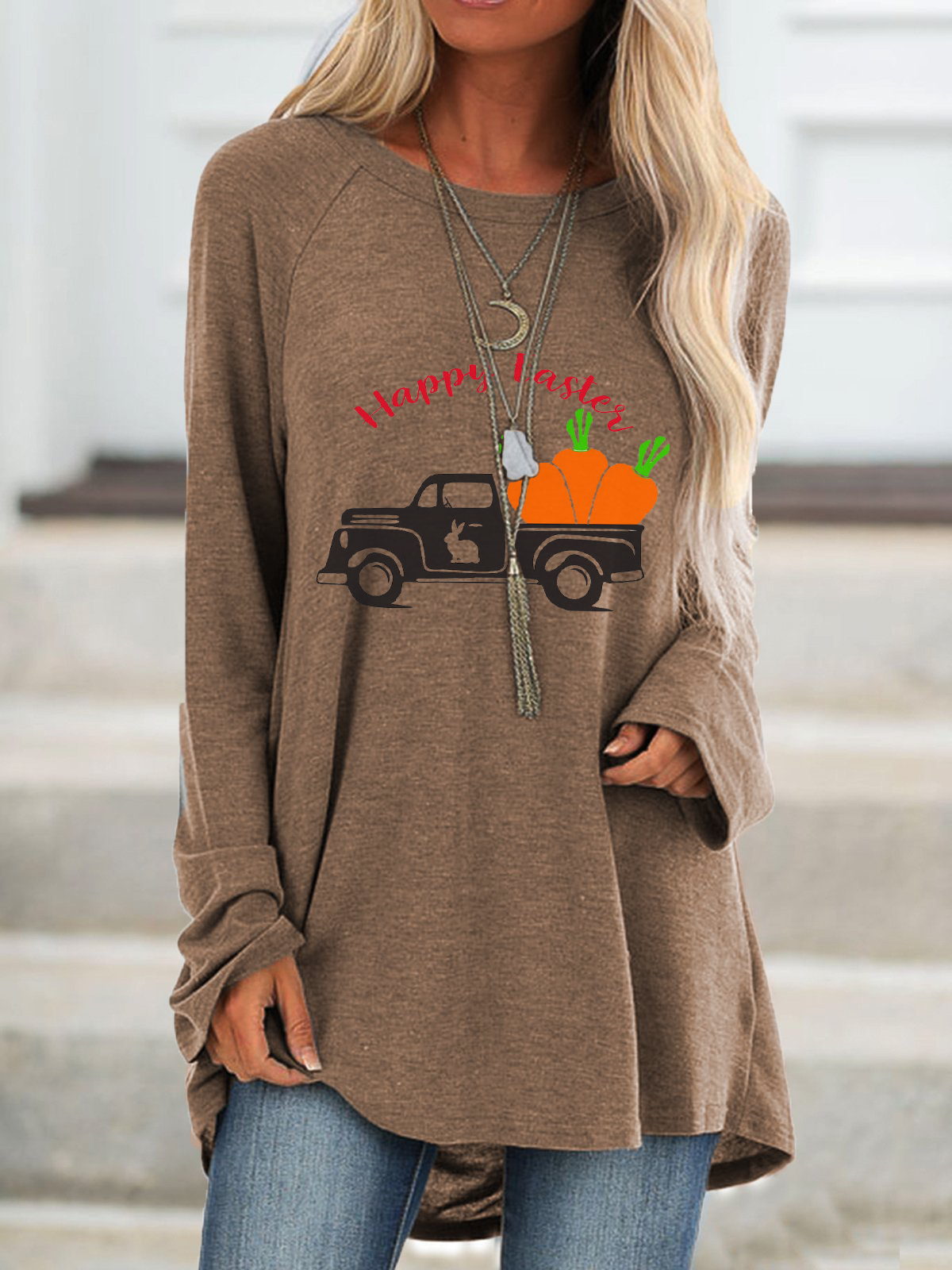 Senų Velykų sunkvežimis su morkų marškinėliais